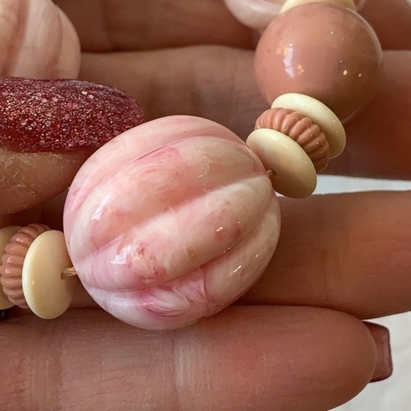 Avon swirl acrylic graduated beads twist hidden closure clasp vintage - Picture 6 of 7